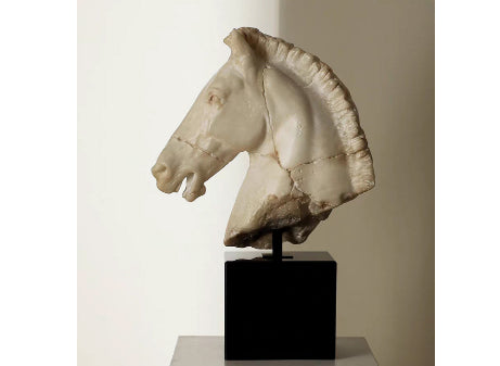 Horse Head Sculpture — Large Nordic Resin Statue for Console or Shelf