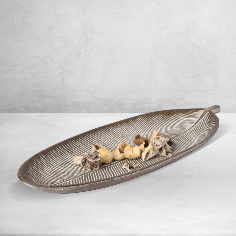 Brown leaf design wood tray by Porto Boutique, decorative MDF tray for home decor and events with elegant leaf pattern.