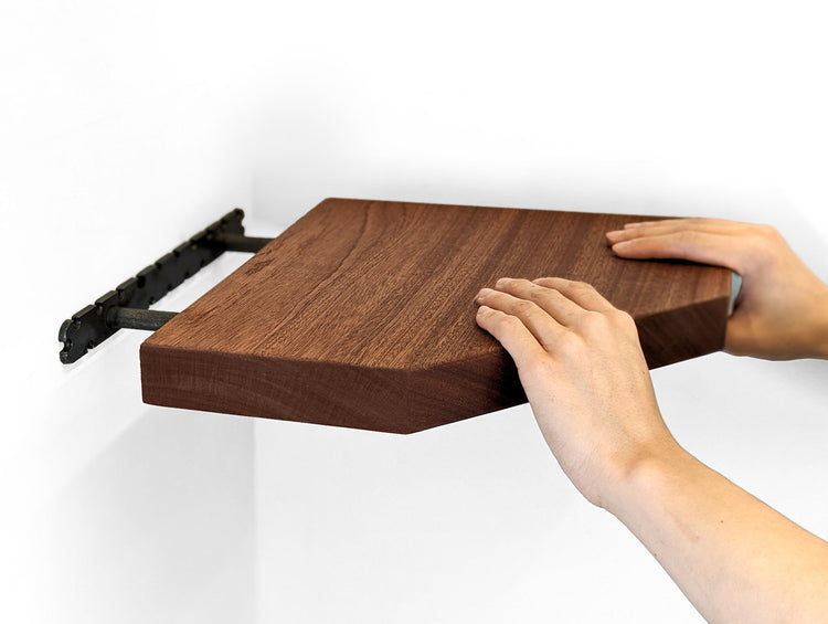 Floating Corner Shelf with Straight Edge in Oak
