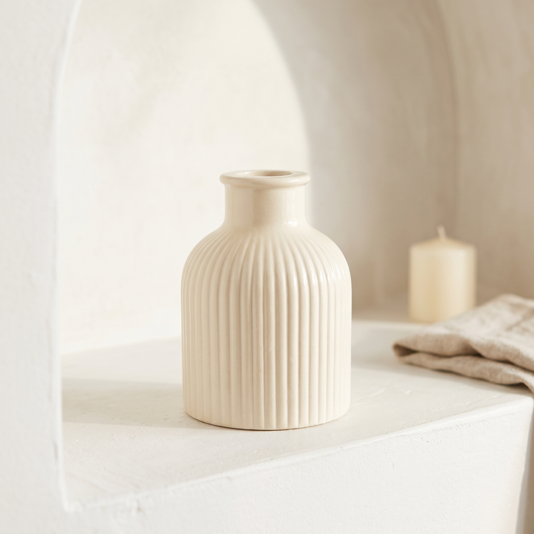 Ribbed Bottle Vase, Gypsum White 4"