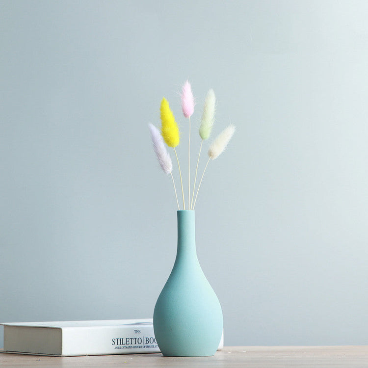 Small ceramic dry vase by FLIPSTYLEZLLC, Nordic-style modern decor for living rooms with flower arrangements.
