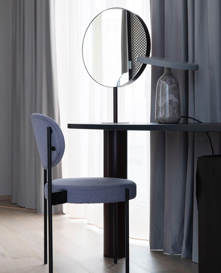Mooiehome Eddy 12.6-inch table lamp with a sleek, modern design and soft lighting, perfect for bedside or desk use.