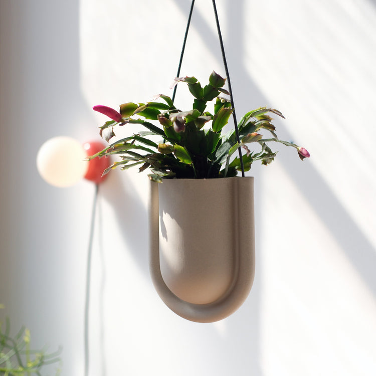 Misewell Portico planter in Dune color, stylish outdoor pot with a modern design, ideal for plants and garden decor.