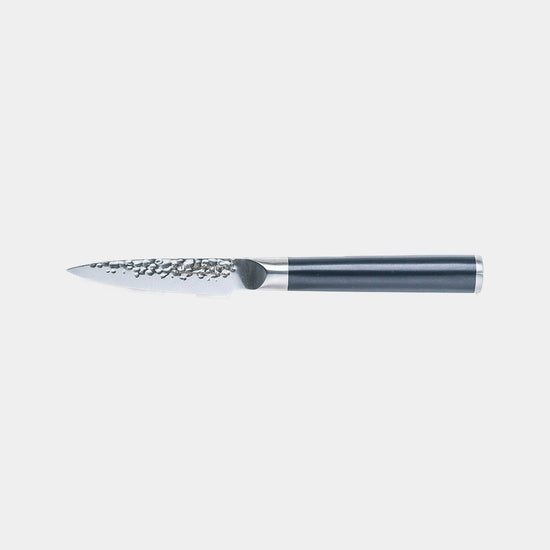 Swiss Diamond 4-inch hammered paring knife with grey handle, showcasing a sharp, precise blade for detailed kitchen tasks.