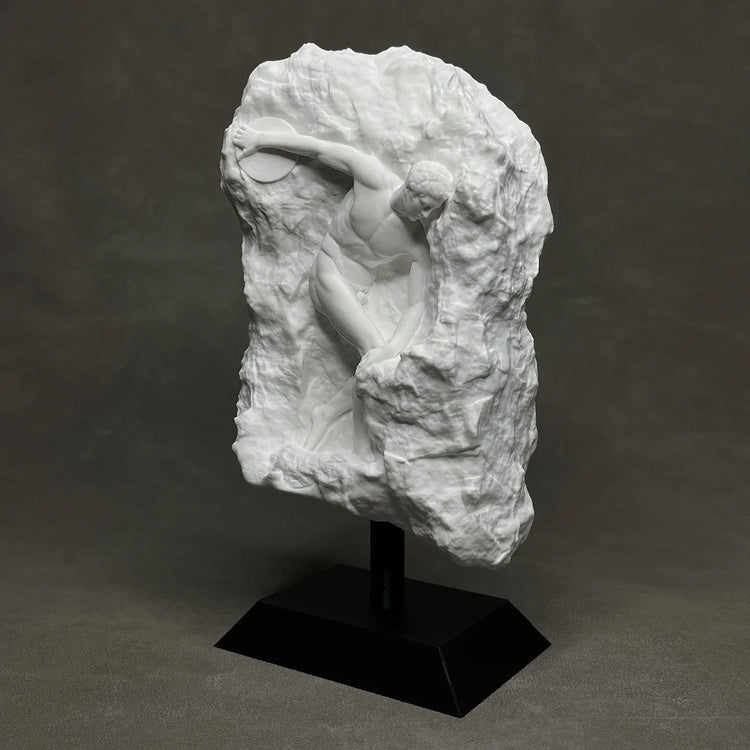 Nude discus throwing sculpture by Decorbites, detailed home decor figurine showcasing athletic pose and artistic craftsmanship.