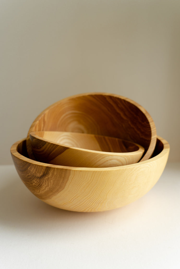 Hand Carved Wooden Nesting Bowl Set - Modern Home & Kitchen
