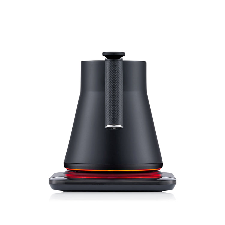 SAKI Baristan gooseneck electric kettle with sleek black design and ergonomic handle for precise pouring.