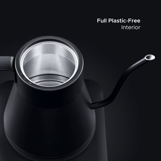 SAKI Baristan gooseneck electric kettle with sleek design and long spout for precise pouring, ideal for coffee and tea brewing.