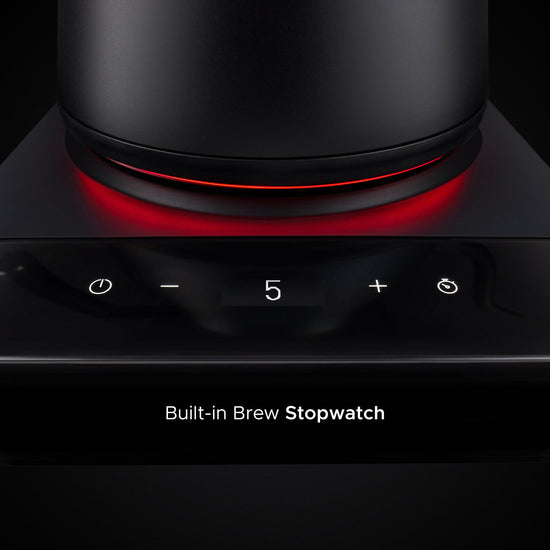 Saki Baristan gooseneck electric kettle with sleek black design and stainless steel spout for precise pouring.