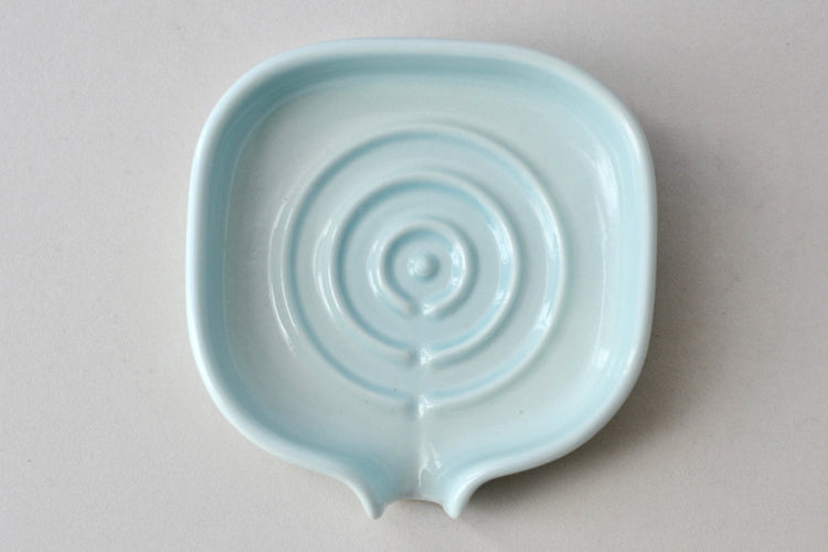 Self-Draining Porcelain Soap Dish - Modern Home & Kitchen